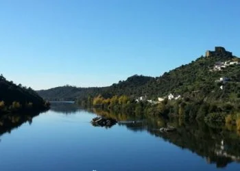 Ministério do Ambiente apresenta plano de ação para controlar qualidade da água do rio Tejo